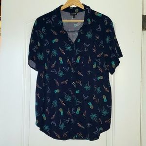 Torrid size 1, button down shirt, short sleeve